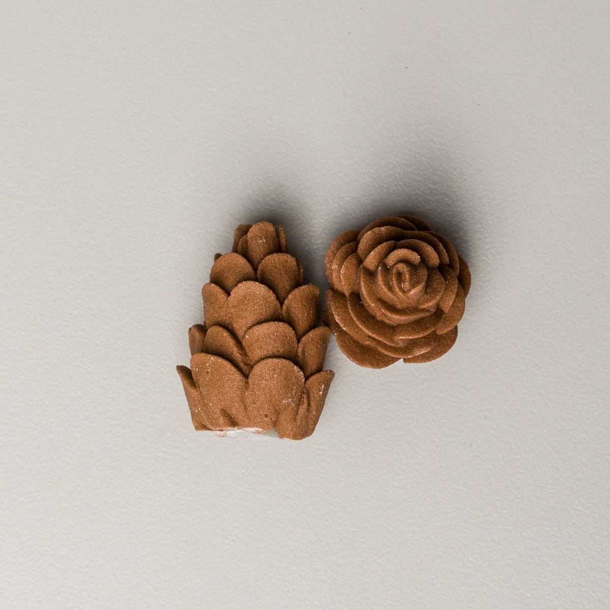 3D Pinecones - 1" - Royal Icing - 6 Pieces