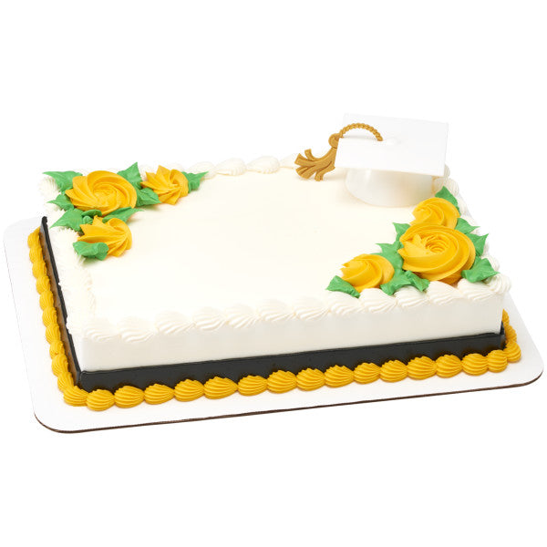 White Graduation Cap with Tassel Layon