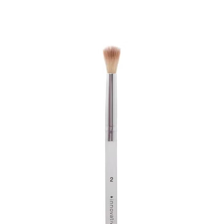 Medium Fluffy Brush