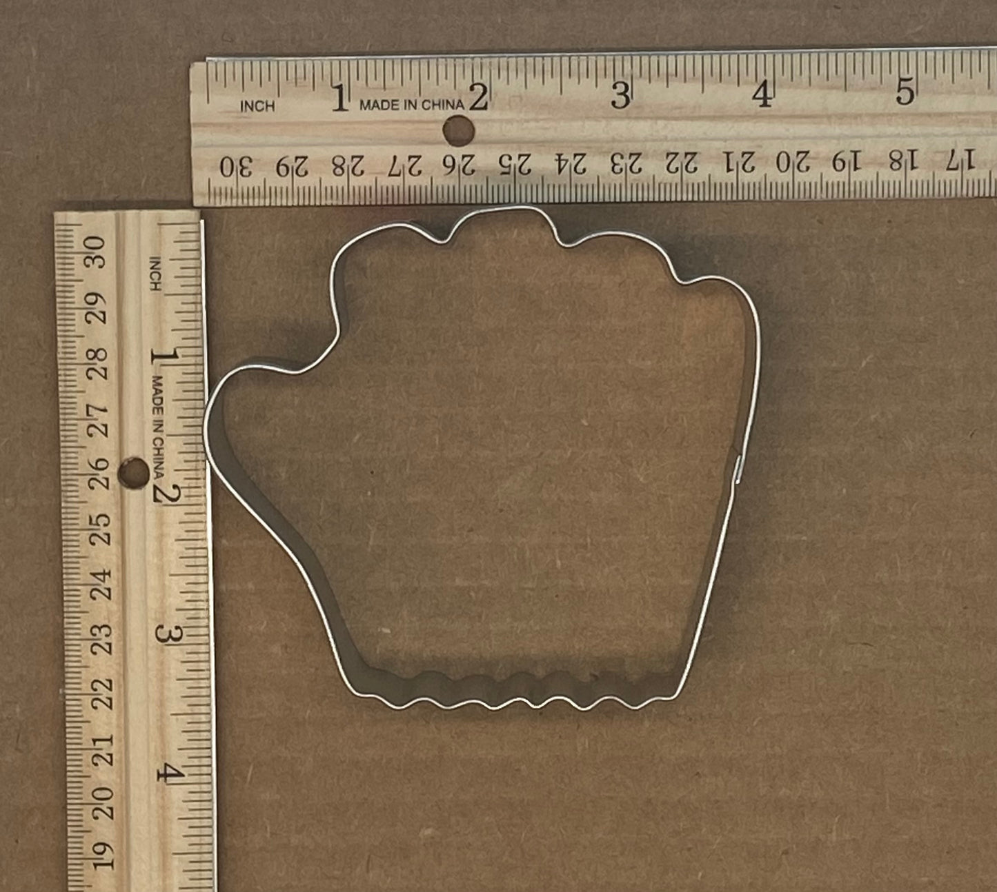 3.75 Inch Baseball Glove Cookie Cutter