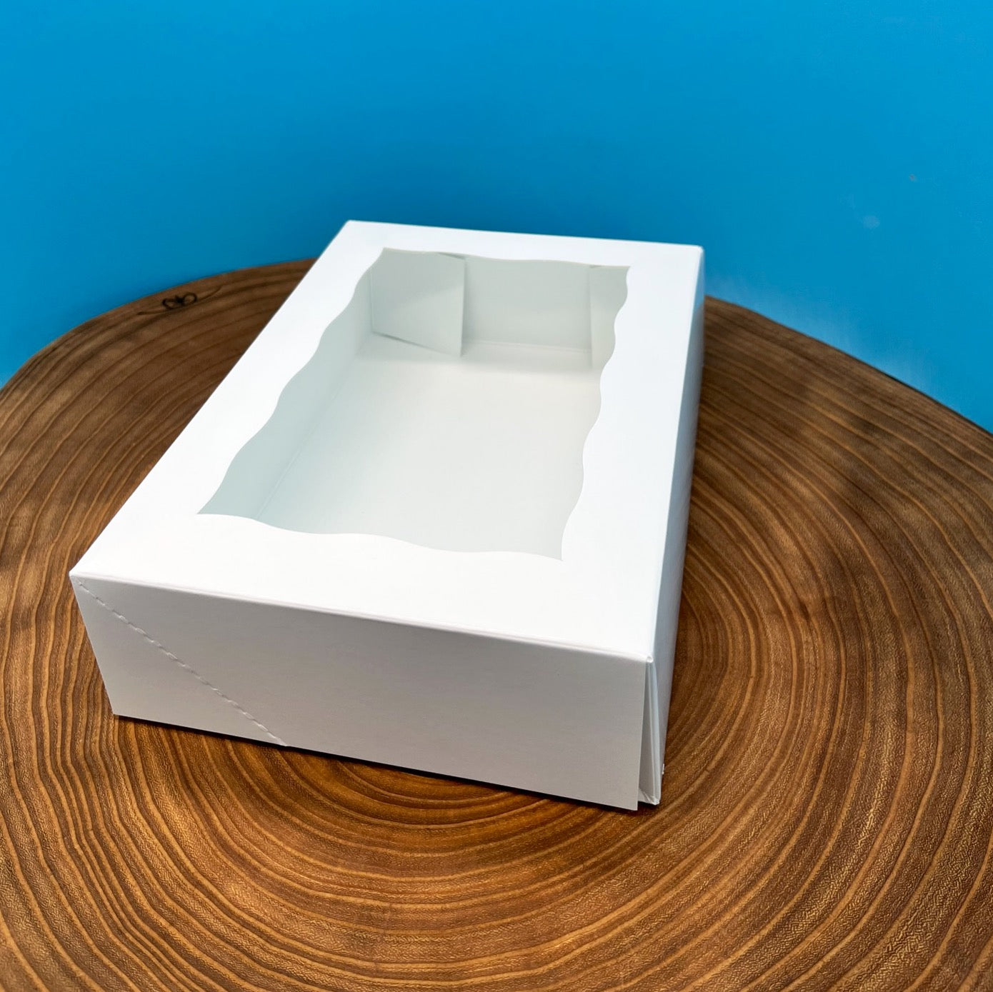 10x7x2.5 White Pastry Box With Window - Prefolded