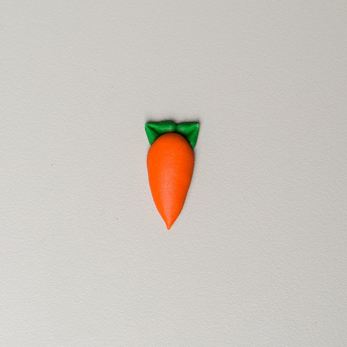 Medium Carrots - Royal Icing - 1" - 12 Pieces