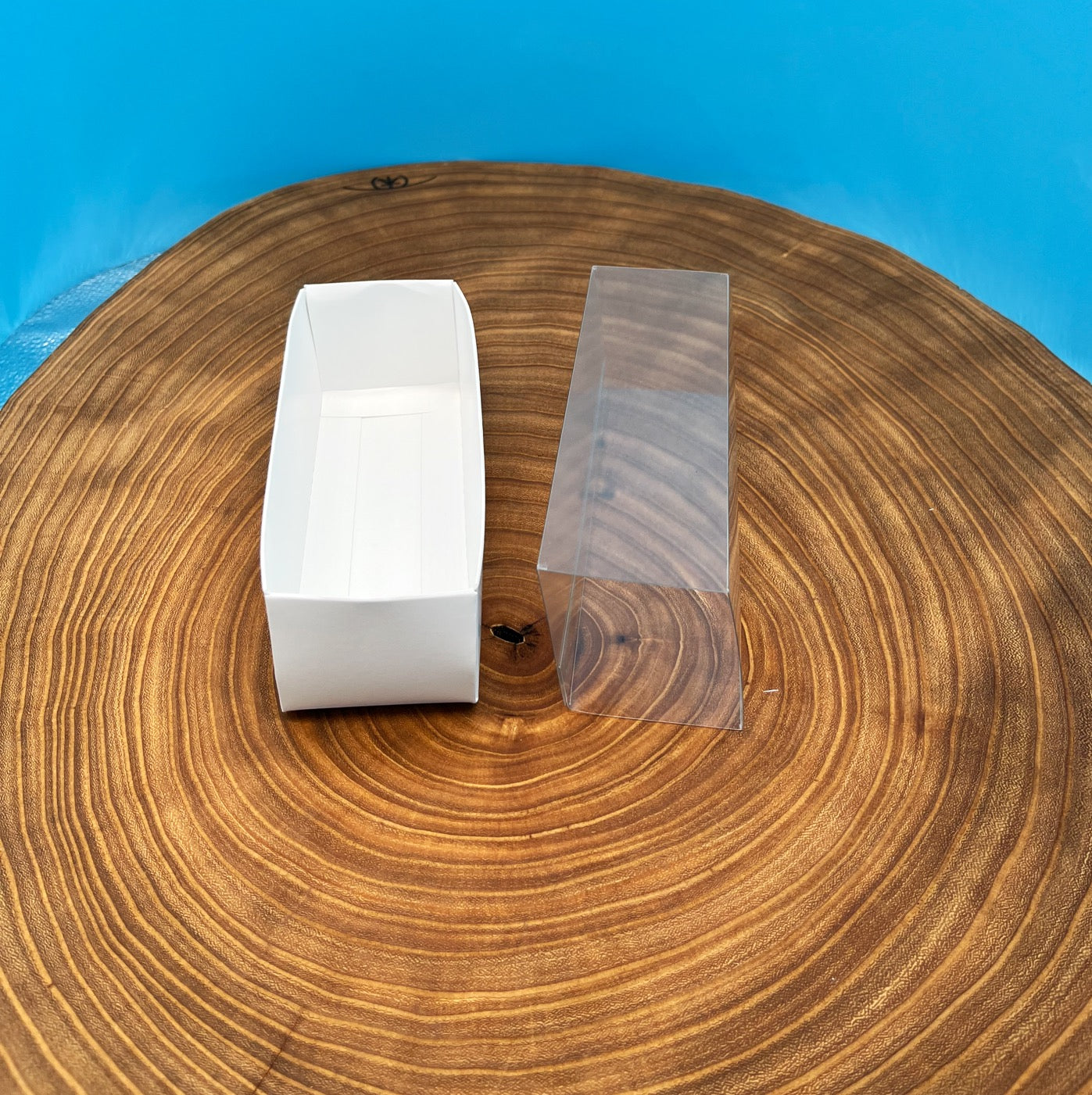 6 Inch, White Macaron Box with A Clear Sleeve