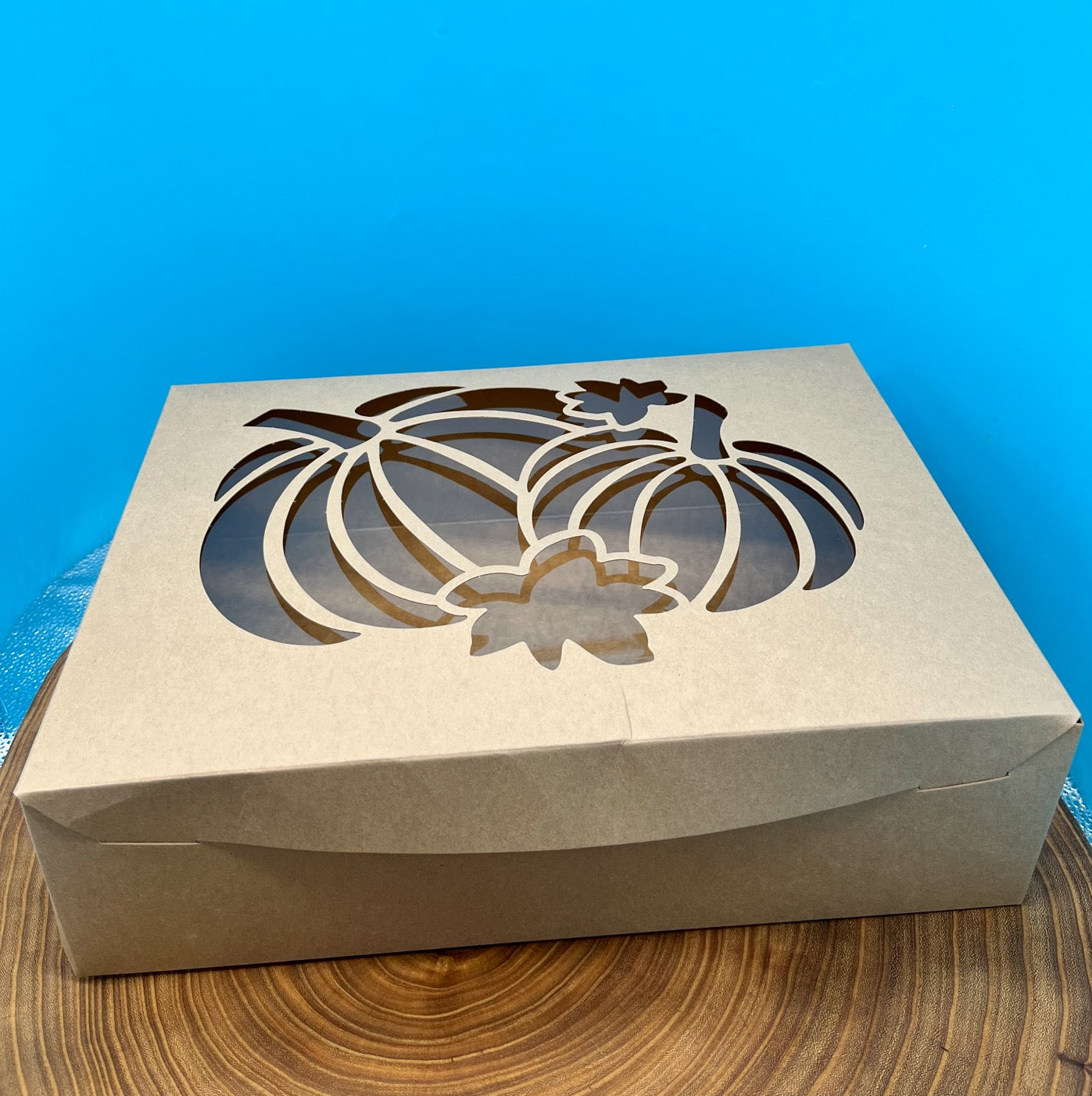 14x10x4 Kraft Cake Box with Pumpkin Cut Out Window
