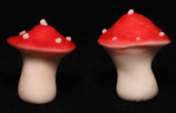 Gumpaste Mushrooms with Red & White Top - 4 Pieces
