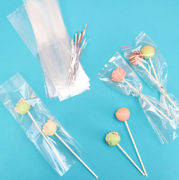 Cake Pop Bags with Silver Twist Ties