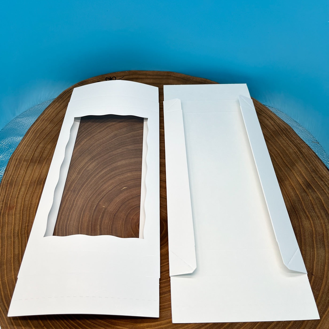 White 2 Piece Cookie Box with Window and 6 Cookie Insert