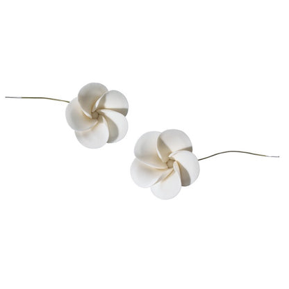 Gumpaste Plumeria