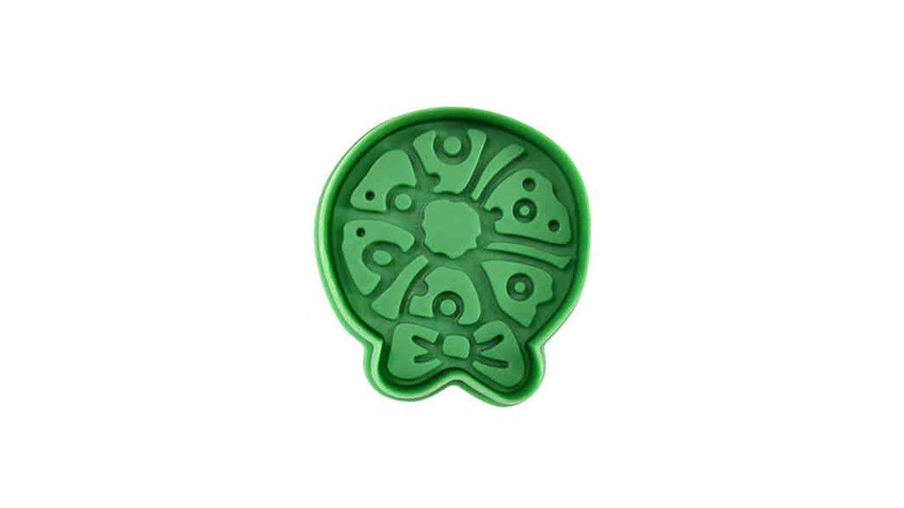 Christmas Plunger Stamp Cutter - Wreath