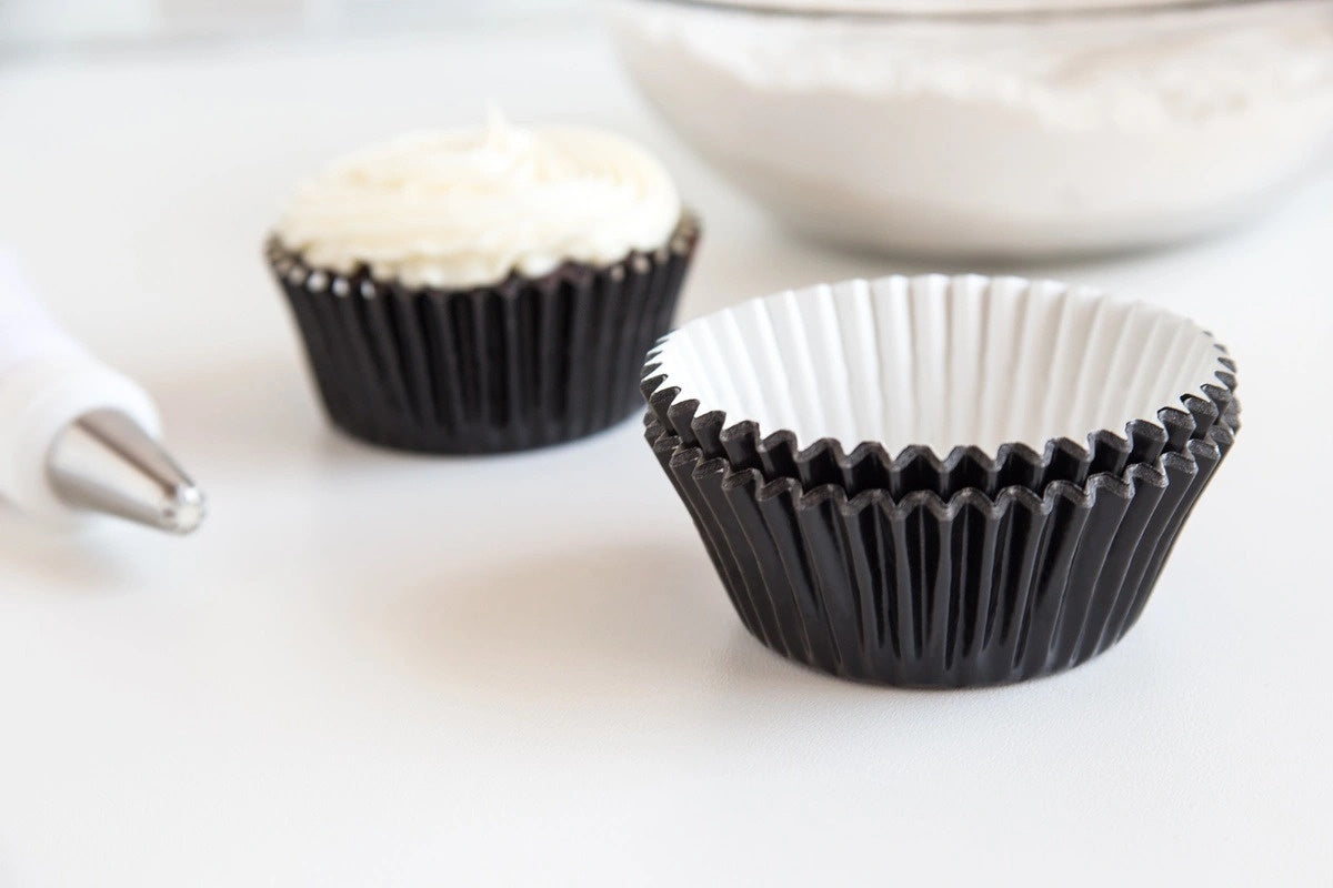 Black Foil Baking Cups - 32 Cupcake Liners