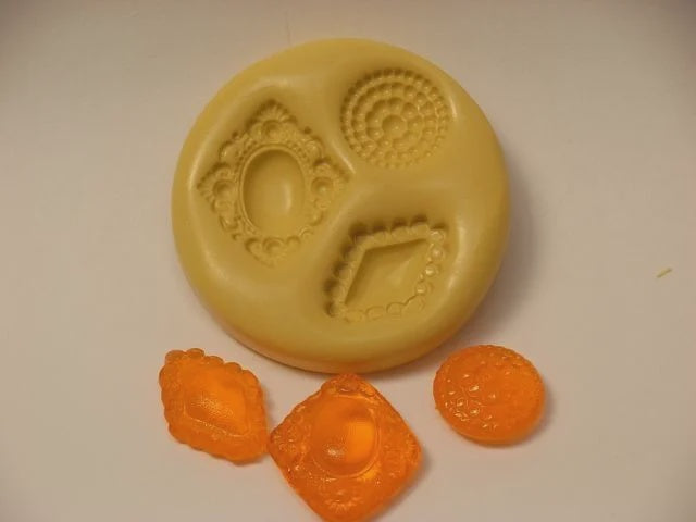 Simi Cakes, Fancy Brooch Silicone Mold