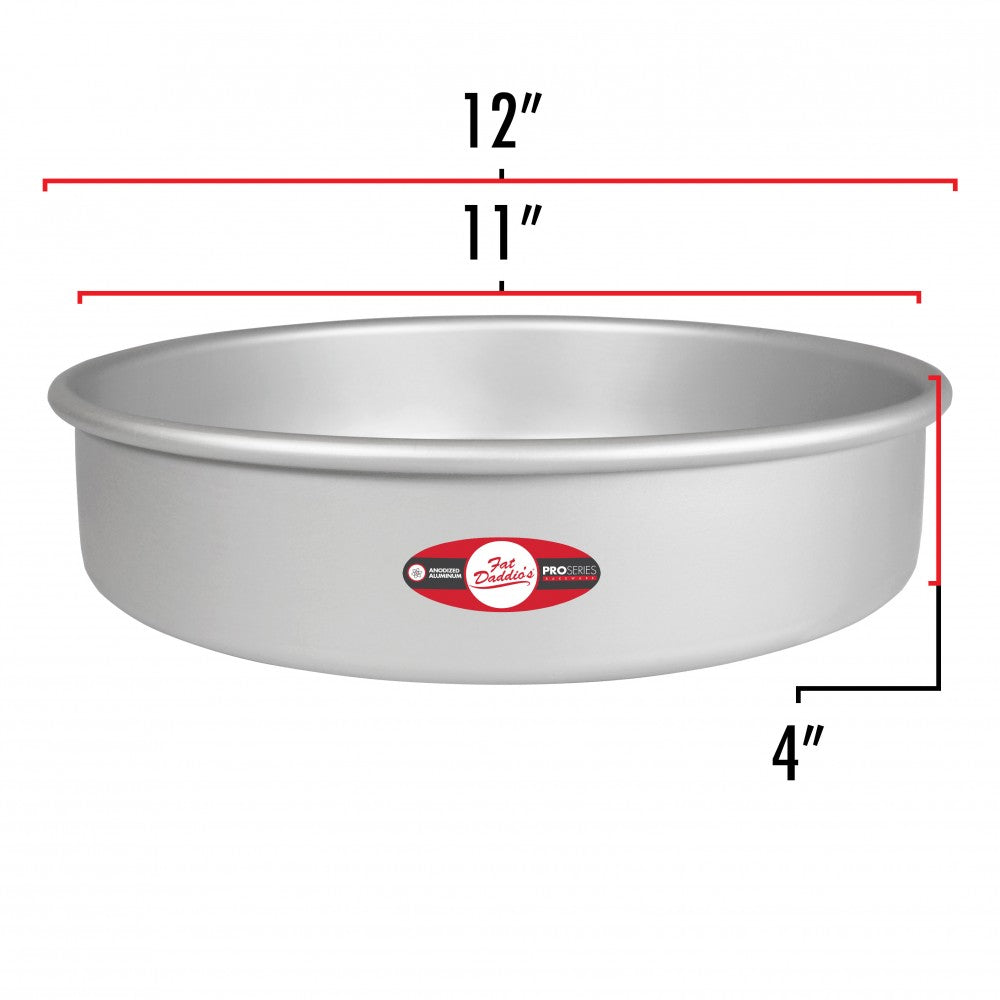 image showing the dimensions of an 11 inch round cake pan. the other diameter is 12 inches and the inner diameter is 11 inches.