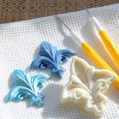 Fleur De Lys Pop It Mold