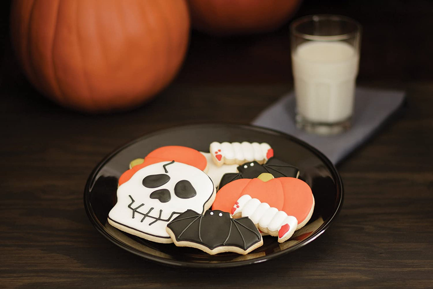 Halloween Cookie Cutter Set with Skull, Pumpkin, Fangs and Bat