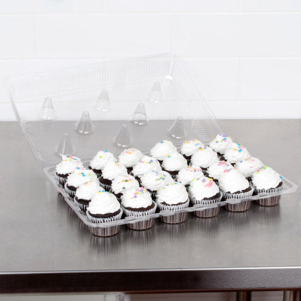 https://franscakeandcandy.com/cdn/shop/products/plasticclamshellcontainerforcupcakes_600x.jpg?v=1642732410