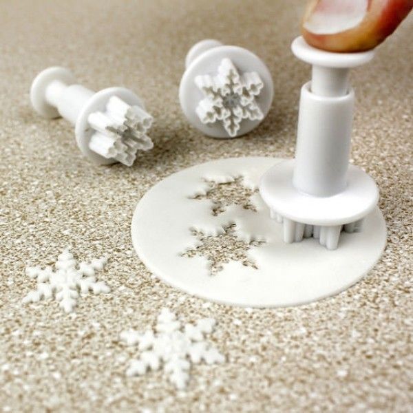 PME Mini Snowflake Plunger Cutters - 3pc